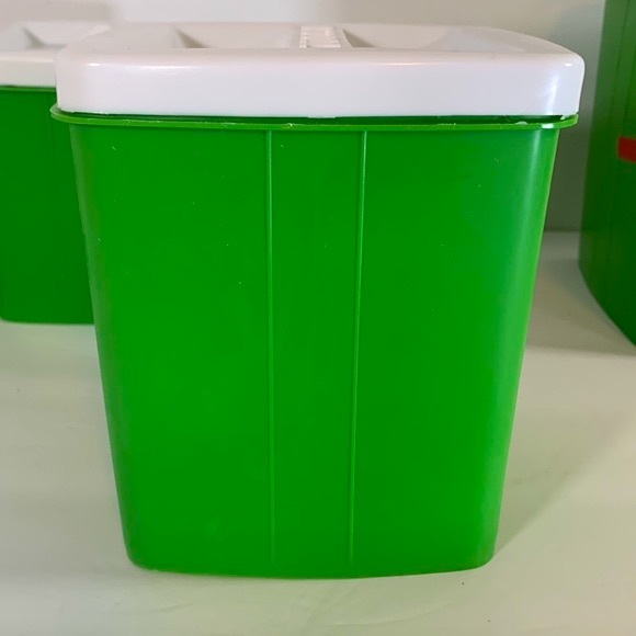 Gotham Vintage NOS 4 Piece Green Cannister Set With Embossed White Lids - Picture 9 of 10